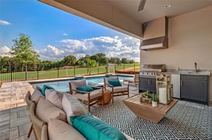 AnyConv.com__BELLA COLLINE 9